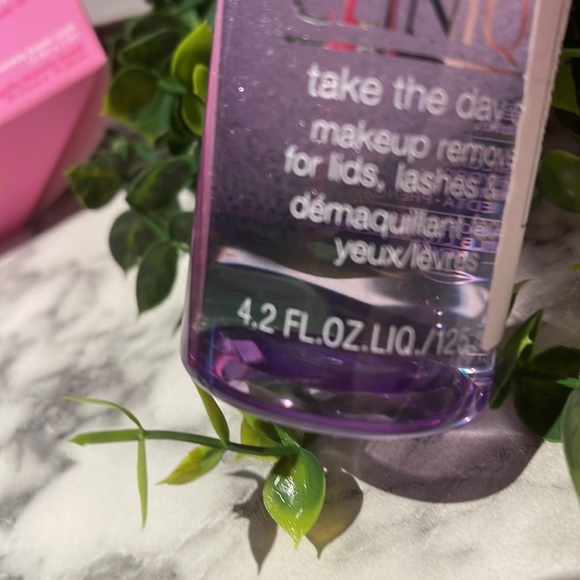 NWT/CLINIQUE Take the Day Off Makeup Remover for lids,lashes & lips w/bonus - Picture 6 of 8